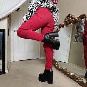 ☀️ Midrise Burgundy Mom Jeans